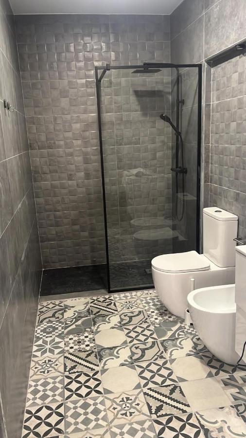 Baena Apartments Sevilla Bagian luar foto